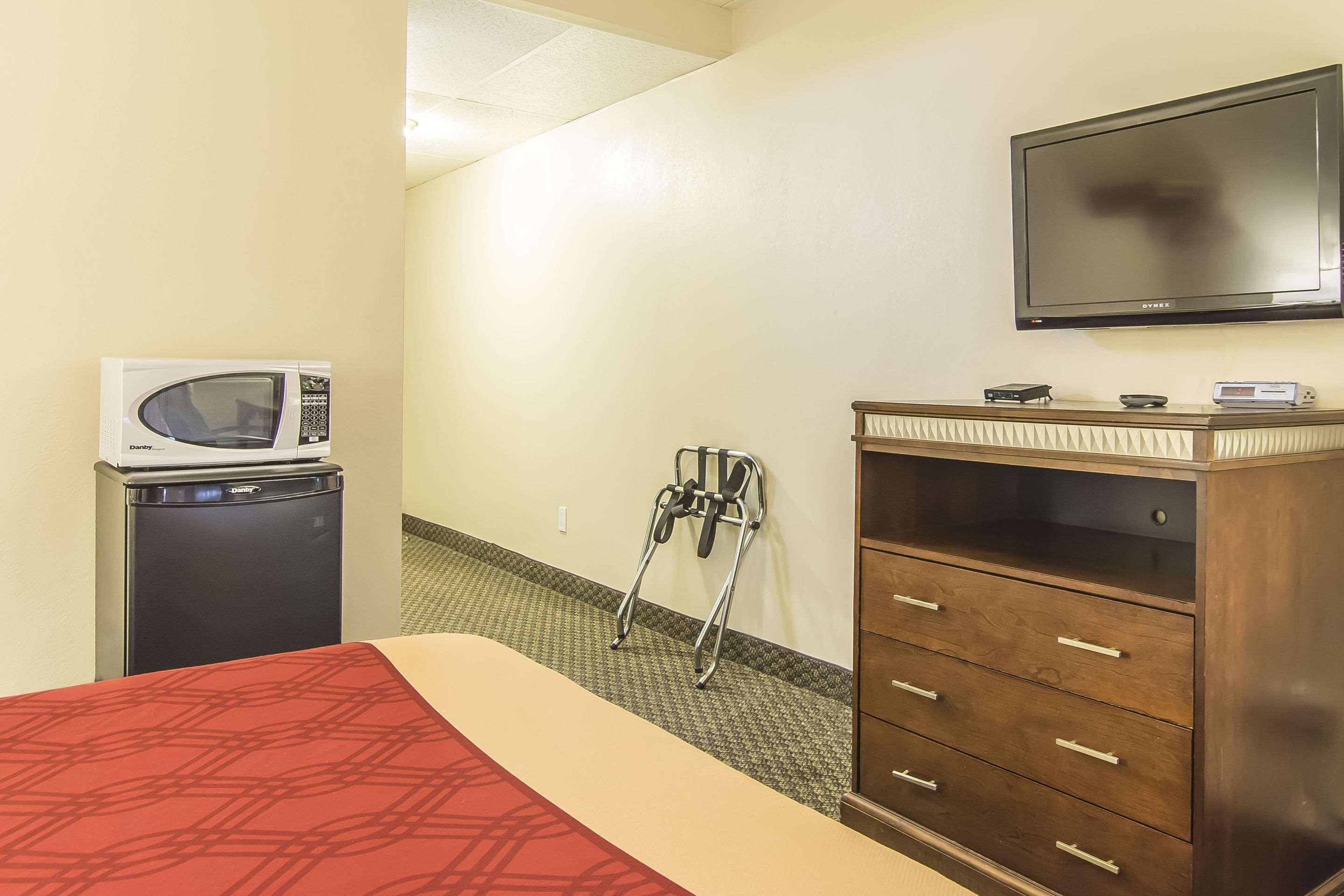 Econo Lodge Orillia Kültér fotó