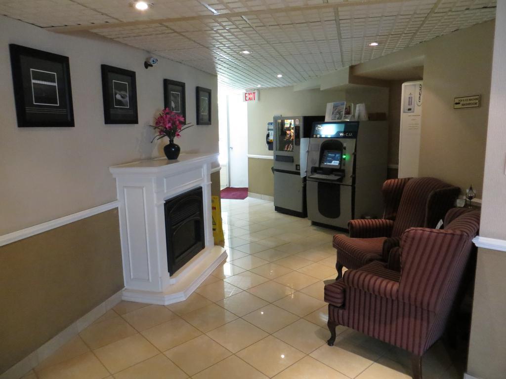 Econo Lodge Orillia Kültér fotó