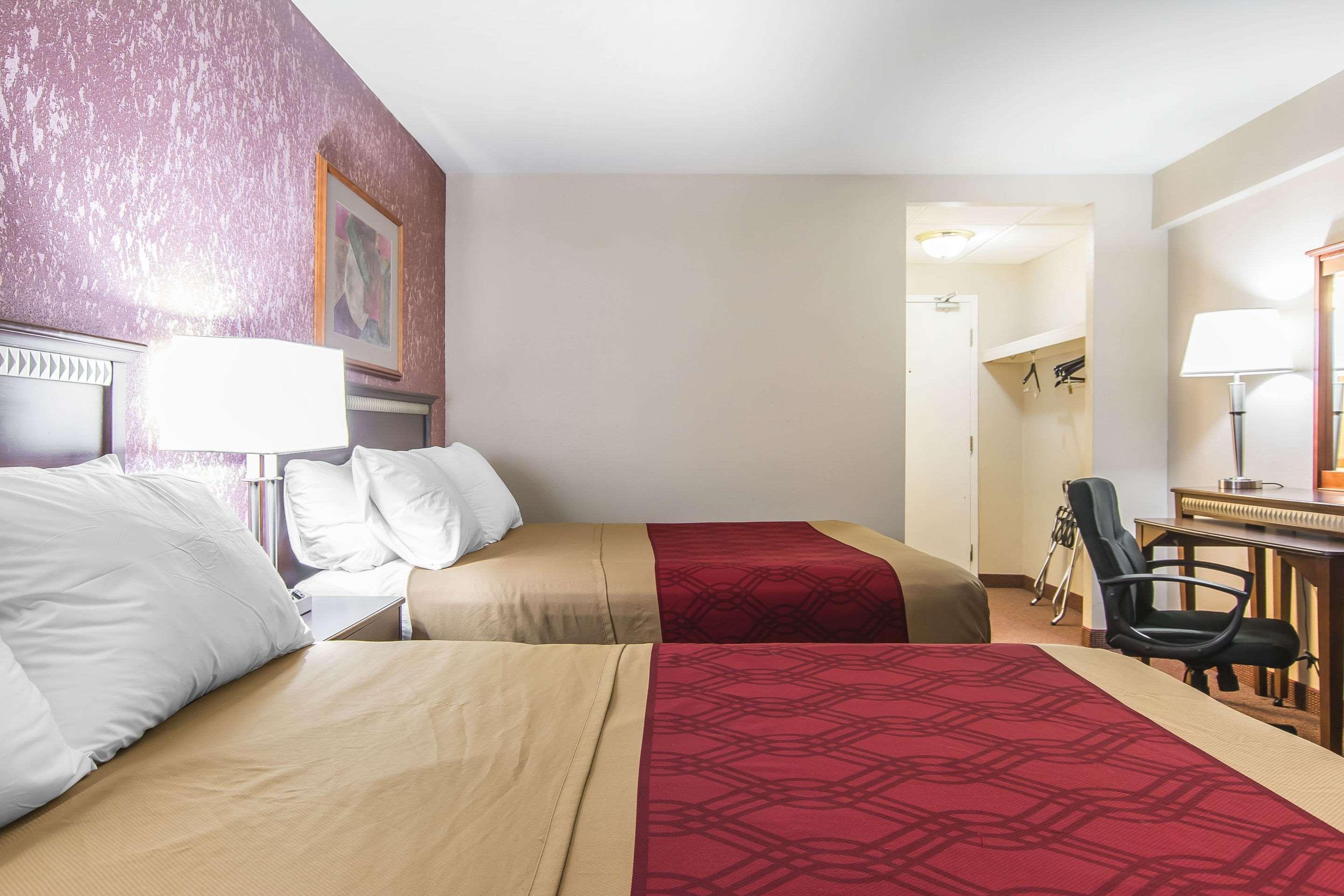 Econo Lodge Orillia Kültér fotó